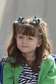 Lizzy abbraccia il Papa prima di diventare cieca 5
