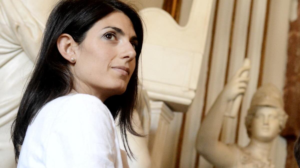Roma, fuga dalla Raggi Si dimettono in cinque da giunta e aziende