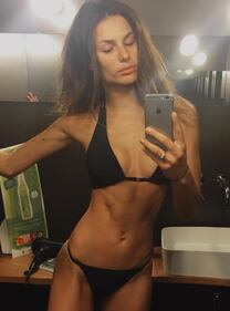 Dayane Mello nuda in spiaggia 15