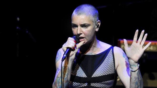 "Non merito di vivere": Sinead O'Connor ricoverata dopo la morte del figlio