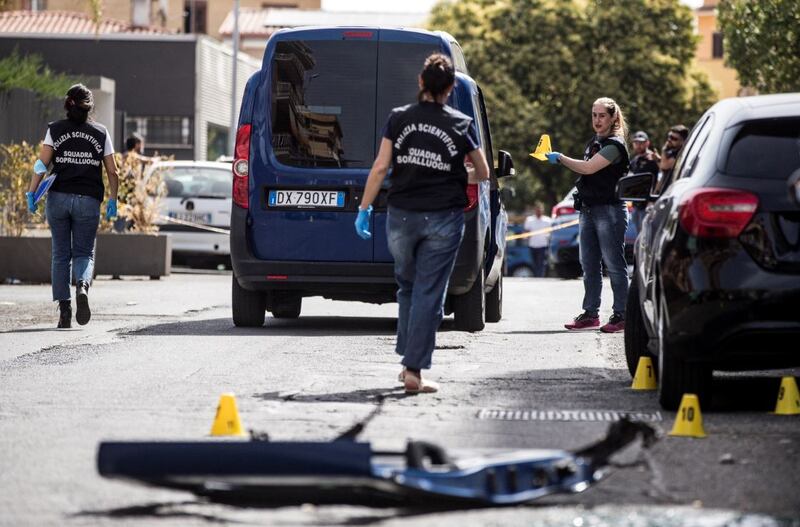 Preso d'assalto un portavalori a Roma, guardia giurata rimasta ferita 7