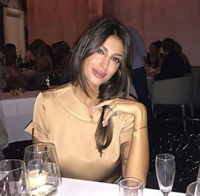 Cristina Buccino hot sulla neve 11
