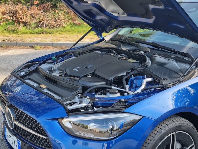 Mercedes Classe C 300 de: la gallery dell'ibrido diesel da 20 km/l 12
