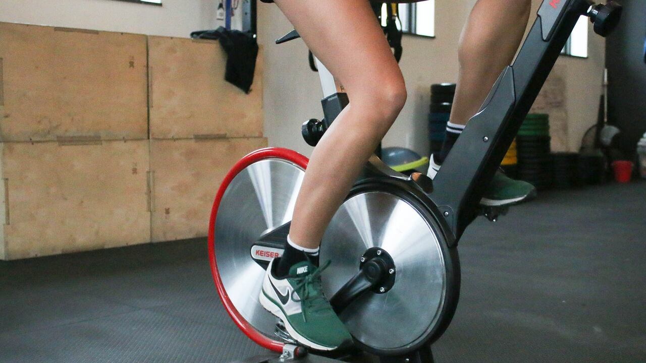 Cyclette per tonificare le gambe a 60 anni: tutti gli esercizi