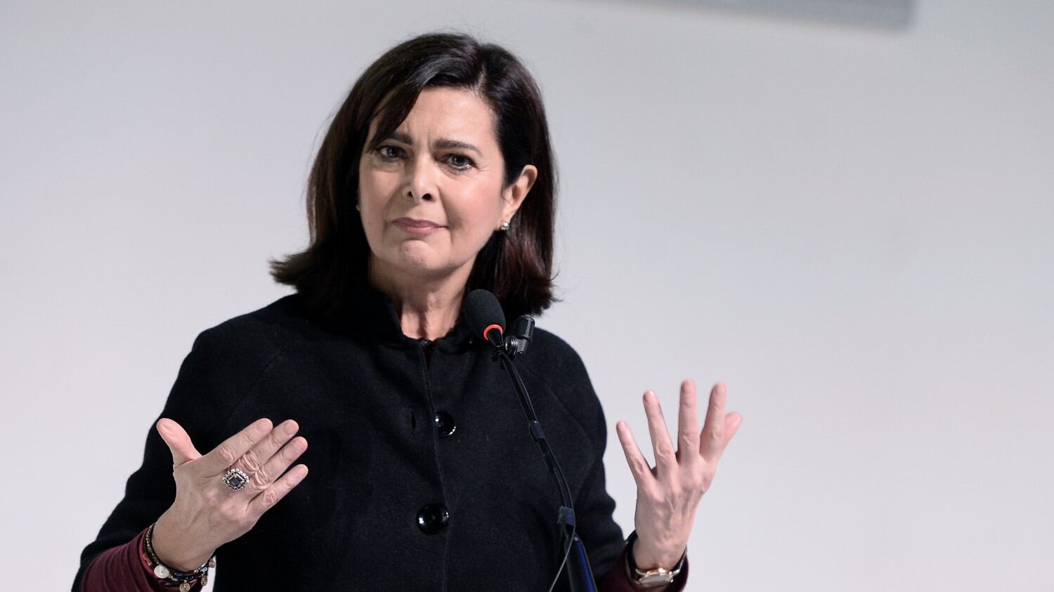 Boldrini attacca: "Nel Pd potere a uomini"