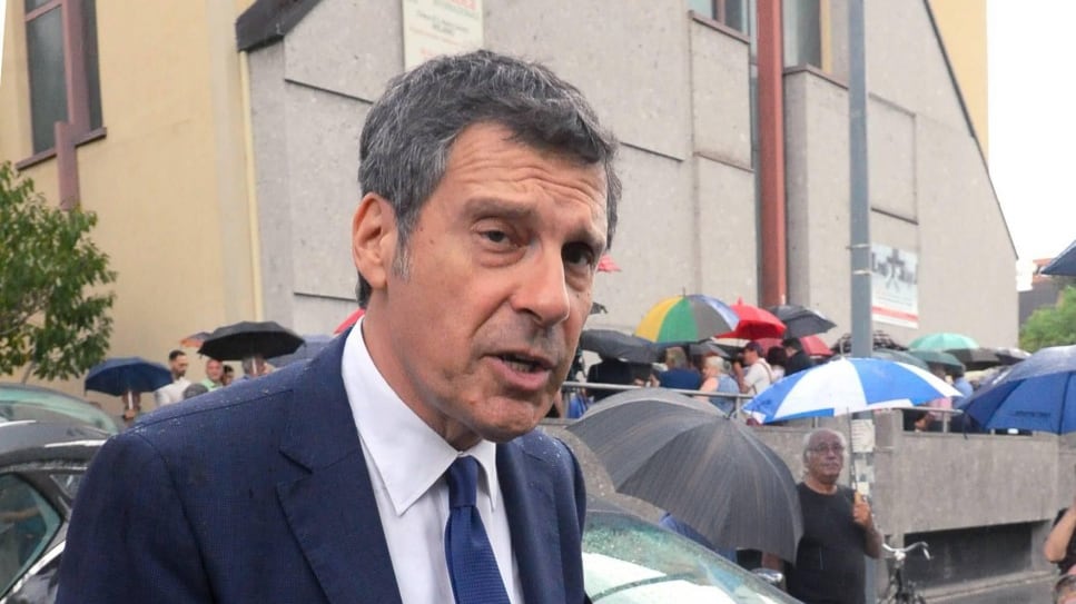 Quando Frizzi criticò la Rai per non aver bloccato Scommettiamo che? dopo l'attentato a Falcone