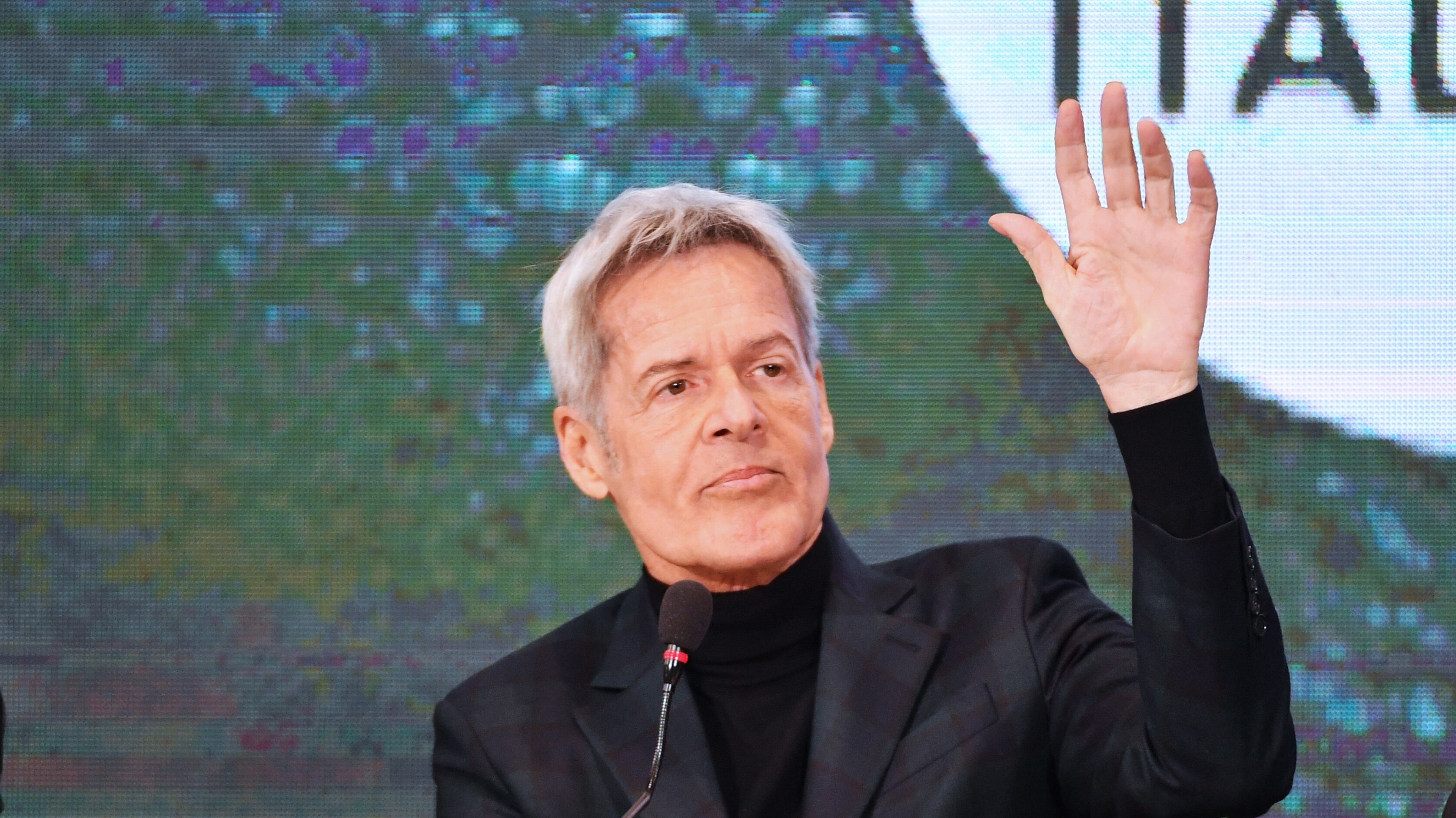 Sanremo, Baglioni risponde al tweet di Salvini: "Nessuna guerra"
