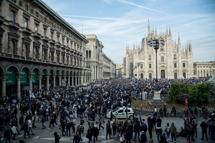Milano si colora di nerazzurro: le immagini più bella della festa dell'Inter 13