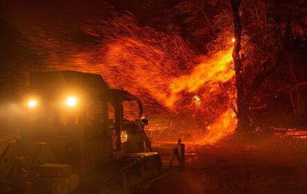 Inferno di fuoco in California 4