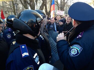 Manifestazione filorussa a Donetsk 10