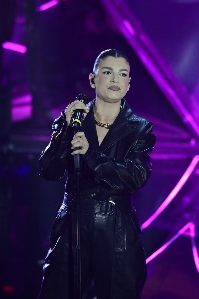 Sanremo 2024: ecco il look della finalissima del Festival di Emma 10