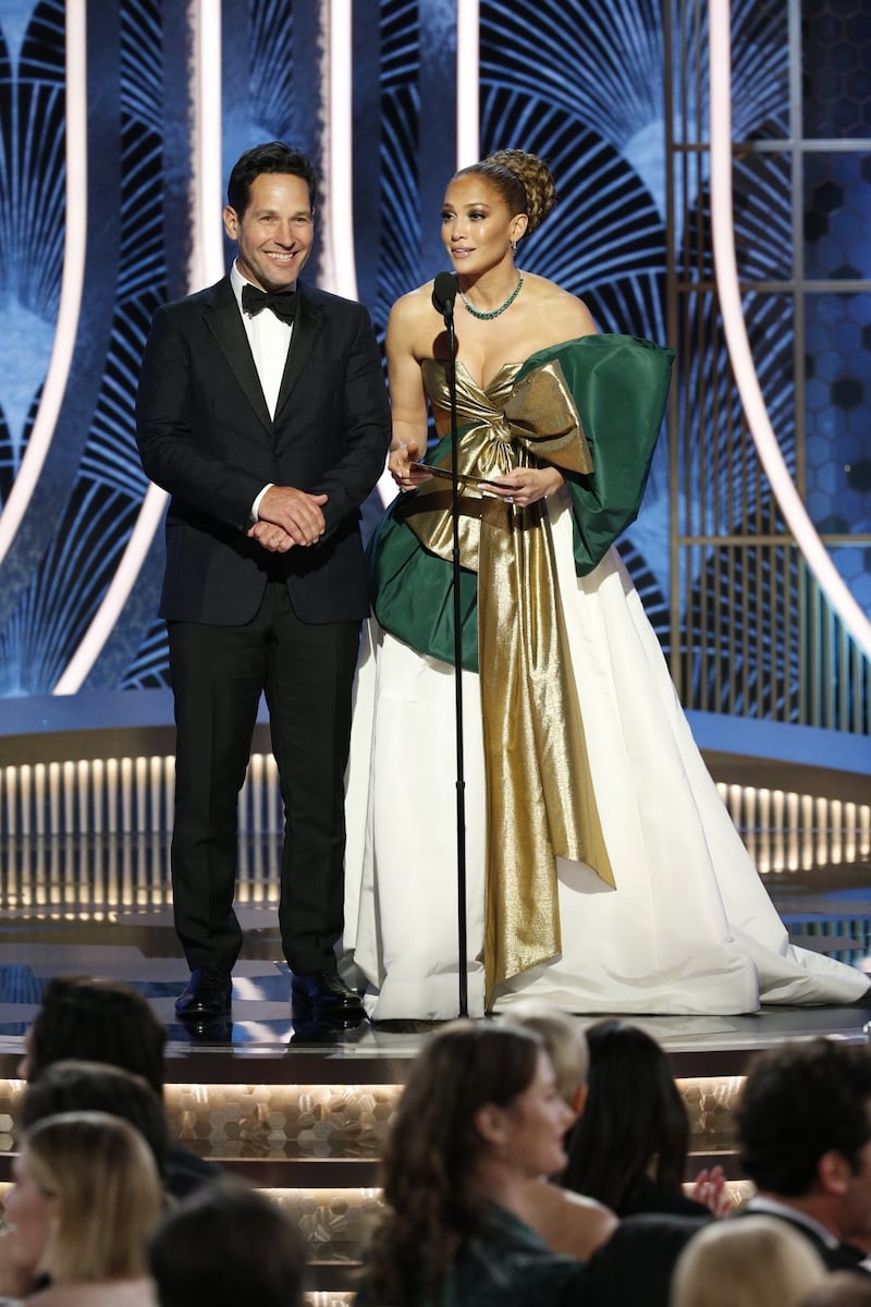 Golden Globes 2019, i look più sexy in foto 6