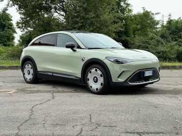 Smart #3, guarda la gallery del nuovo crossover elettrico coupè 16