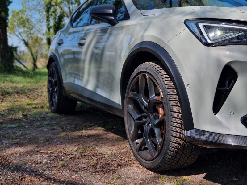 Cupra Formentor VZ5 Taiga Grey - La Prova  6
