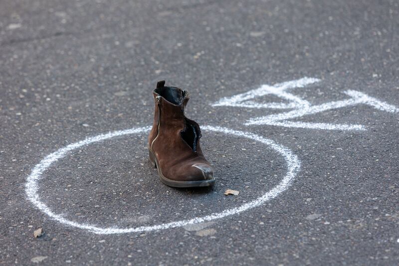   Milano, tir travolge mamma a passeggio con i suoi bambini. Le immagini dell'incidente 3