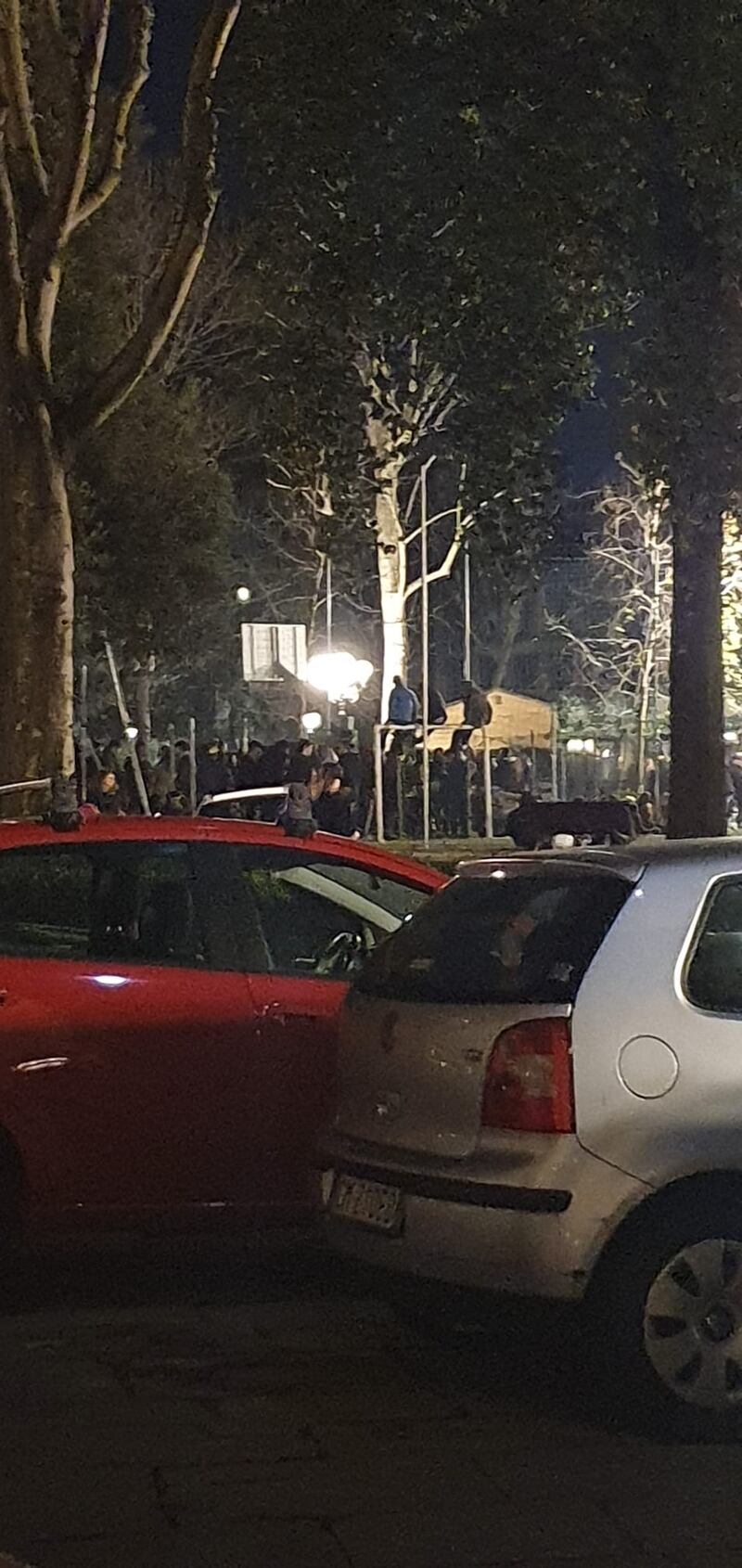 Rave party illegale in piazza  18