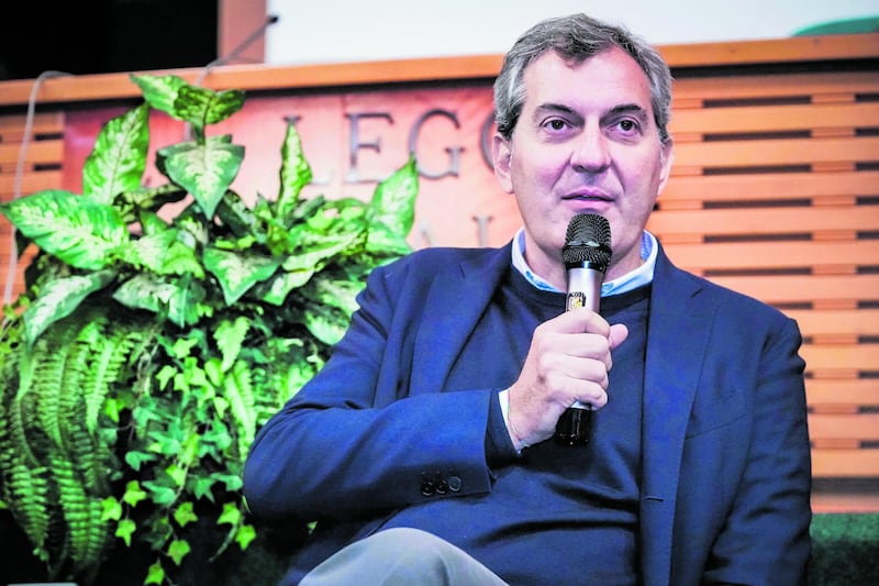 Mario Calabresi pronto a lasciare Chora Media per candidarsi a sindaco di Milano