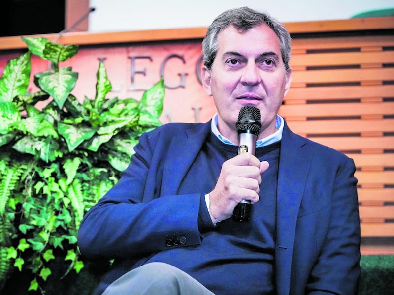 Mario Calabresi pronto a lasciare Chora Media per candidarsi a sindaco di Milano