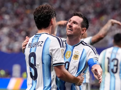Alvarez fresco papà più commosso per Messi