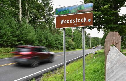 Woodstock, la città che ha dato il nome al festival 1