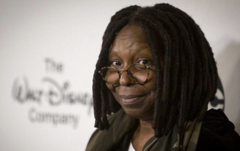 Marijuana per combattere i dolori mestruali, l'idea di Whoopi Goldberg: foto 1