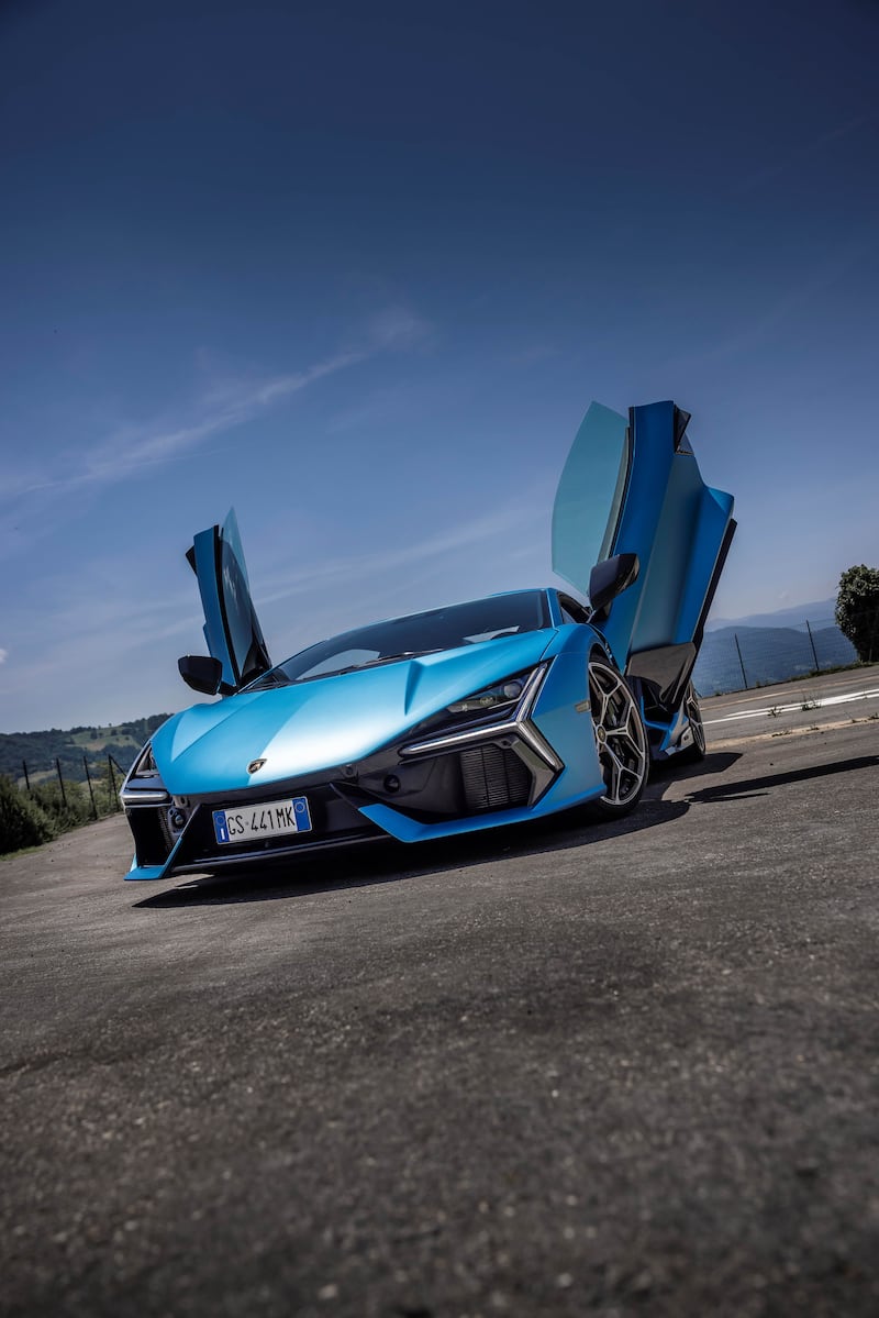 Lamborghini Revuelto