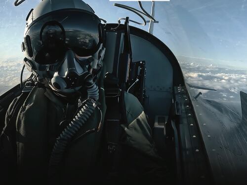 Piloti Caccia, la nuova serie RAI che racconta l'eccellenza italiana