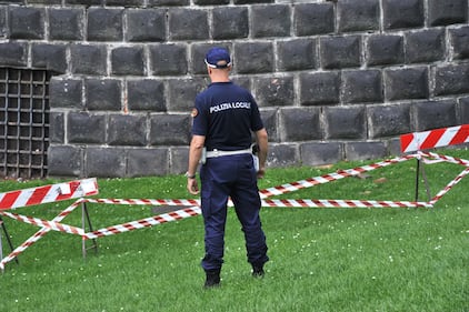 Crollano frammenti della torre: paura al Castello Sforzesco 19