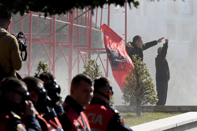 Proteste a Tirana contro il governo 5