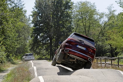 Jeep Grand Cherokee 4xe: guarda tutte le foto 12