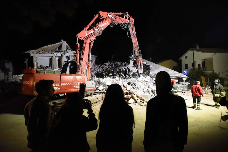 Lily Allen e il terremoto: foto 25