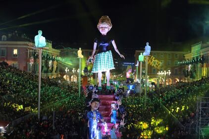 Nizza: ecco la parata carnevalesca  3