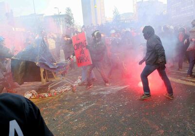 Milano, scontri al corteo 4