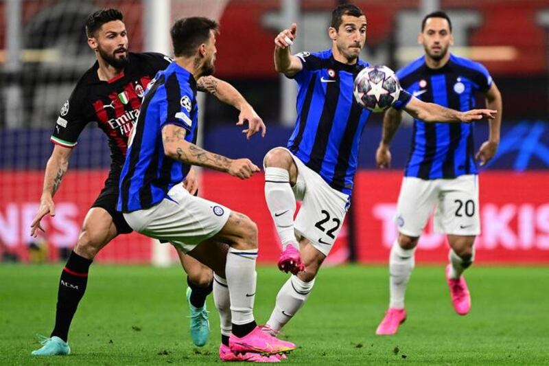 Si lotta in mezzo al campo