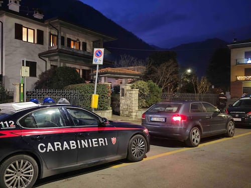 Brescia, trova pistola e parte un colpo: bimba di 3 anni gravissima