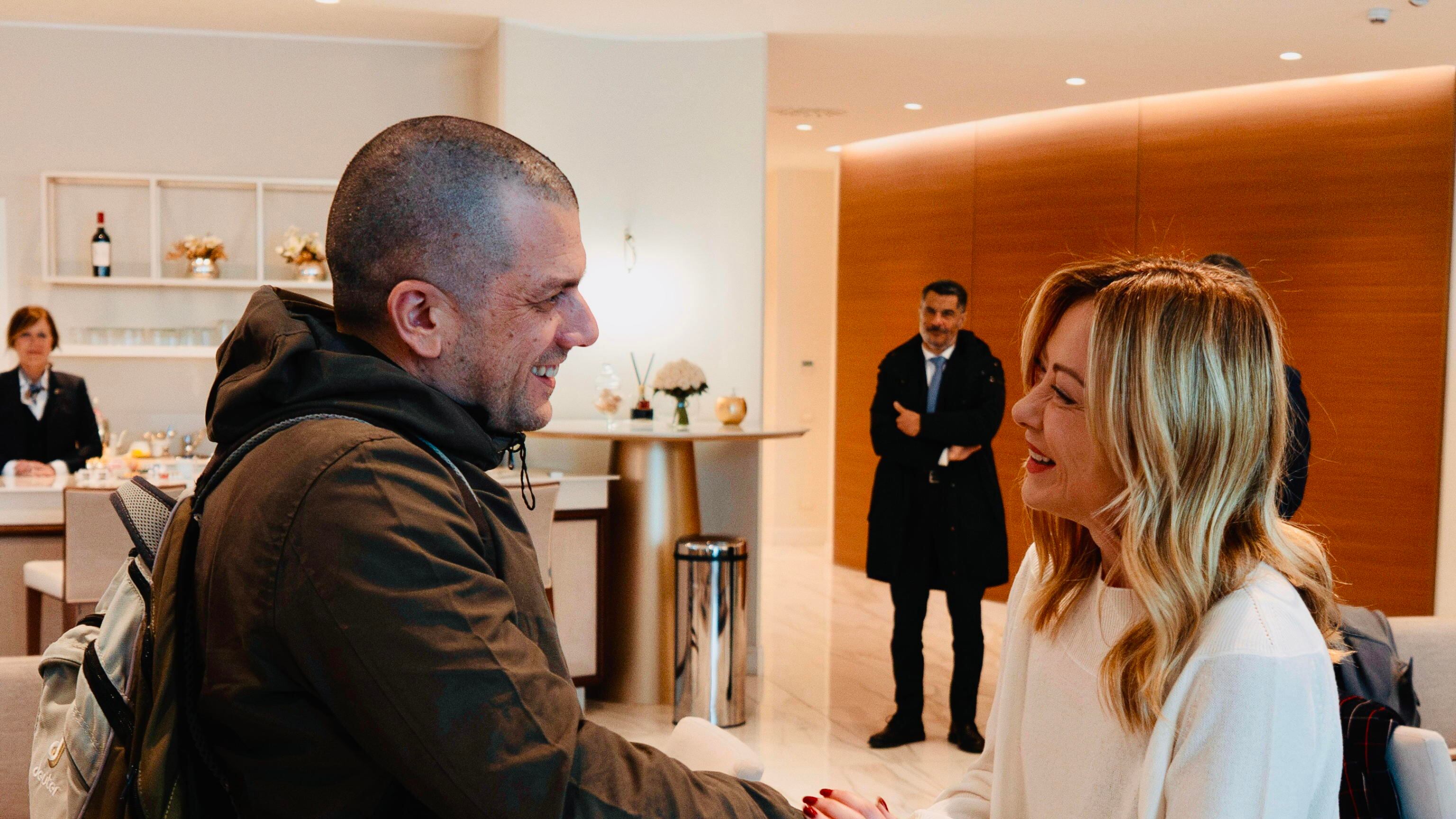 Meloni: "Bentornati a casa". E loro ringraziano il governo