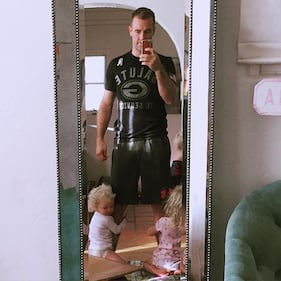 James e Kimberly Van Der Beek: foto di famiglia in attesa del quarto figlio 9