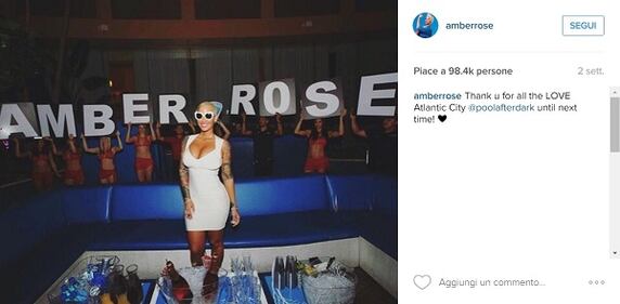 Amber Rose, anche l'ex di Kanye West difende il selfie hot di Kim Kardashian: foto 10