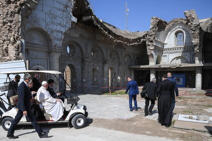 Viaggio Apostolico in Iraq: isita al complesso di Hosh al-Bieaa (piazza della Chiesa) a Mosul 7 marzo 2021
