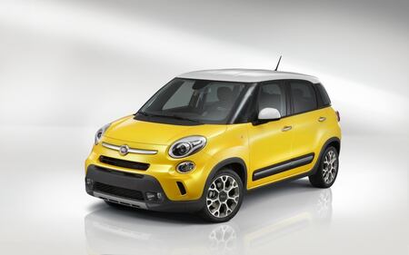 FIAT 500L Trekking 11
