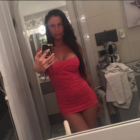 GF Vip: le sexy mamma e figlia Antonella Mosetti e Asia Nuccetelli 33