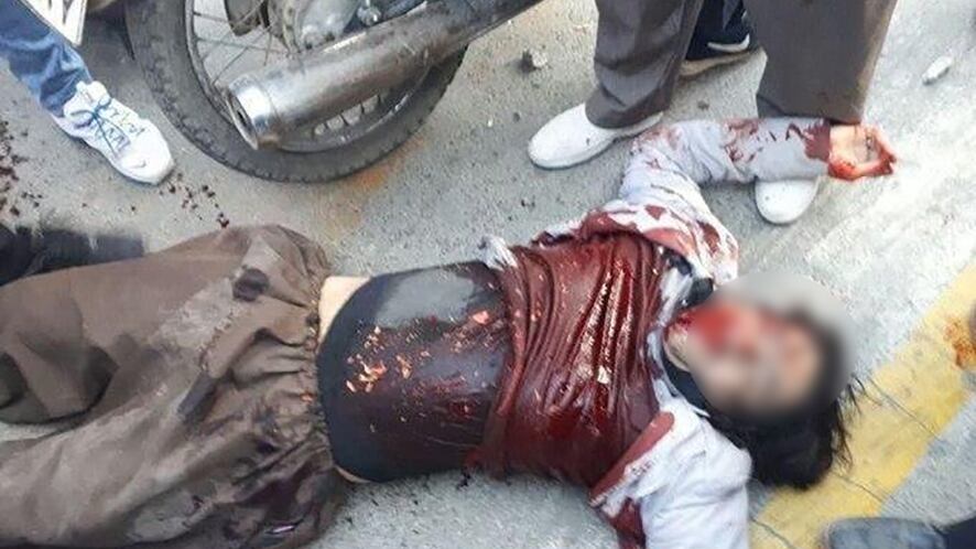Iran, oltre cento morti. "Impicchiamo i ribelli"