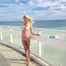 Tara Reid magrissima 4
