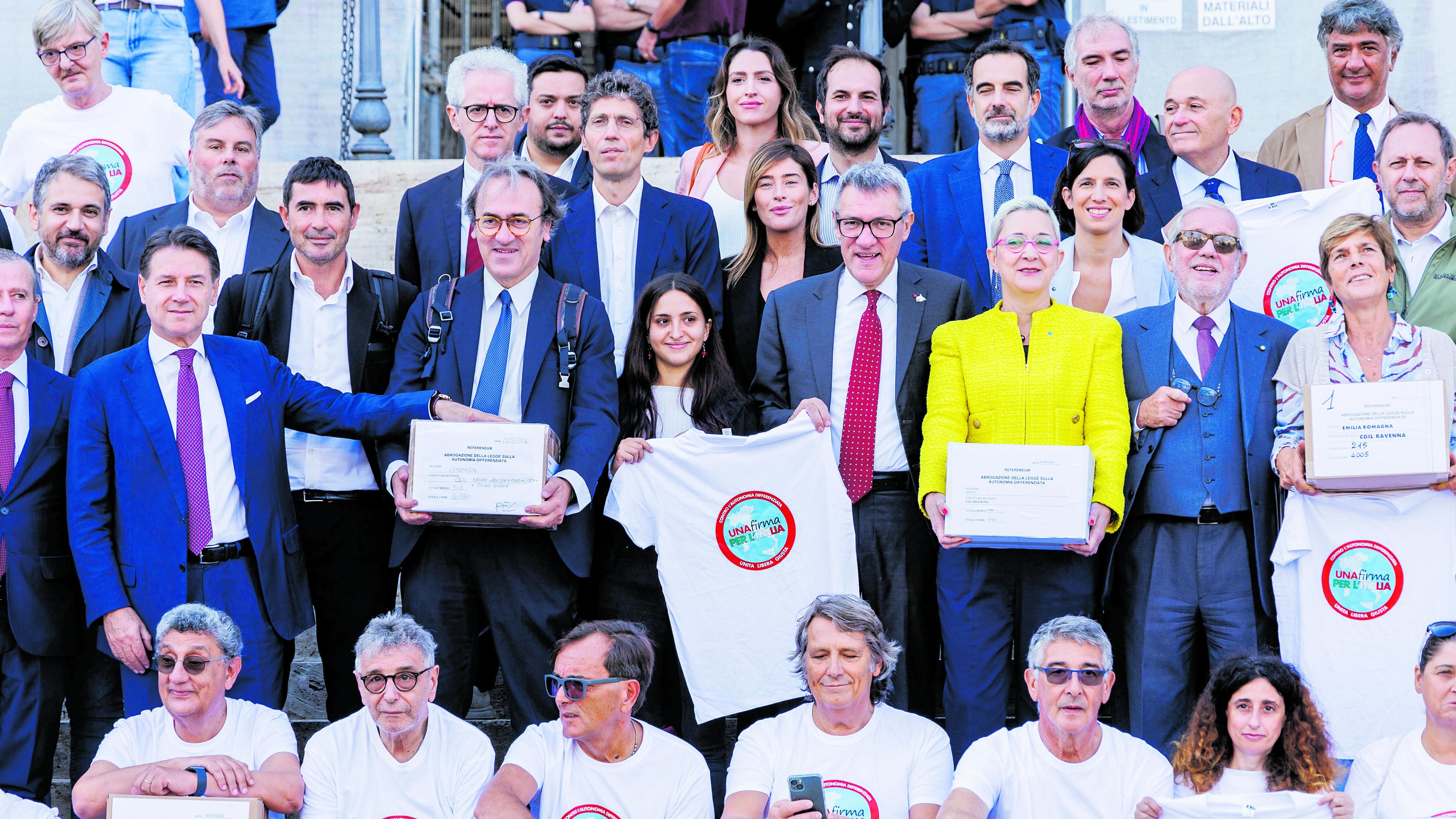 Rai, via ai nuovi vertici. L'opposizione va in pezzi
