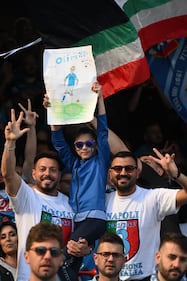 Il Napoli fa festa al Maradona: le immagini della partita con la Fiorentina 2