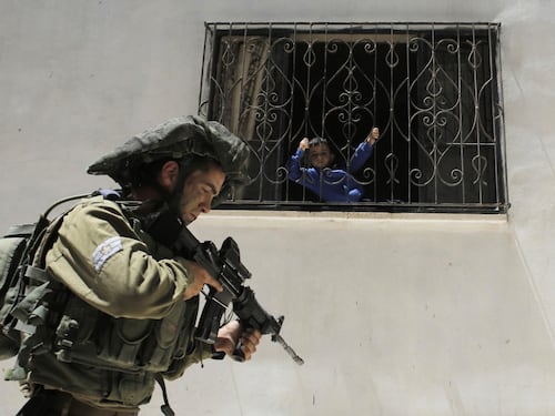 L’Italia censura Israele. “Si fermi in Cisgiordania”