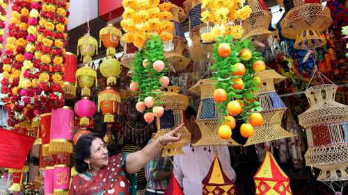 Preparativi per la festa del Diwali in India 10