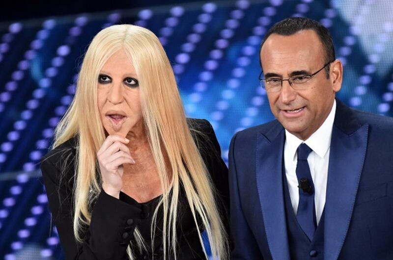 Virginia Raffaele si "trasforma" in Donatella Versace: le foto 4
