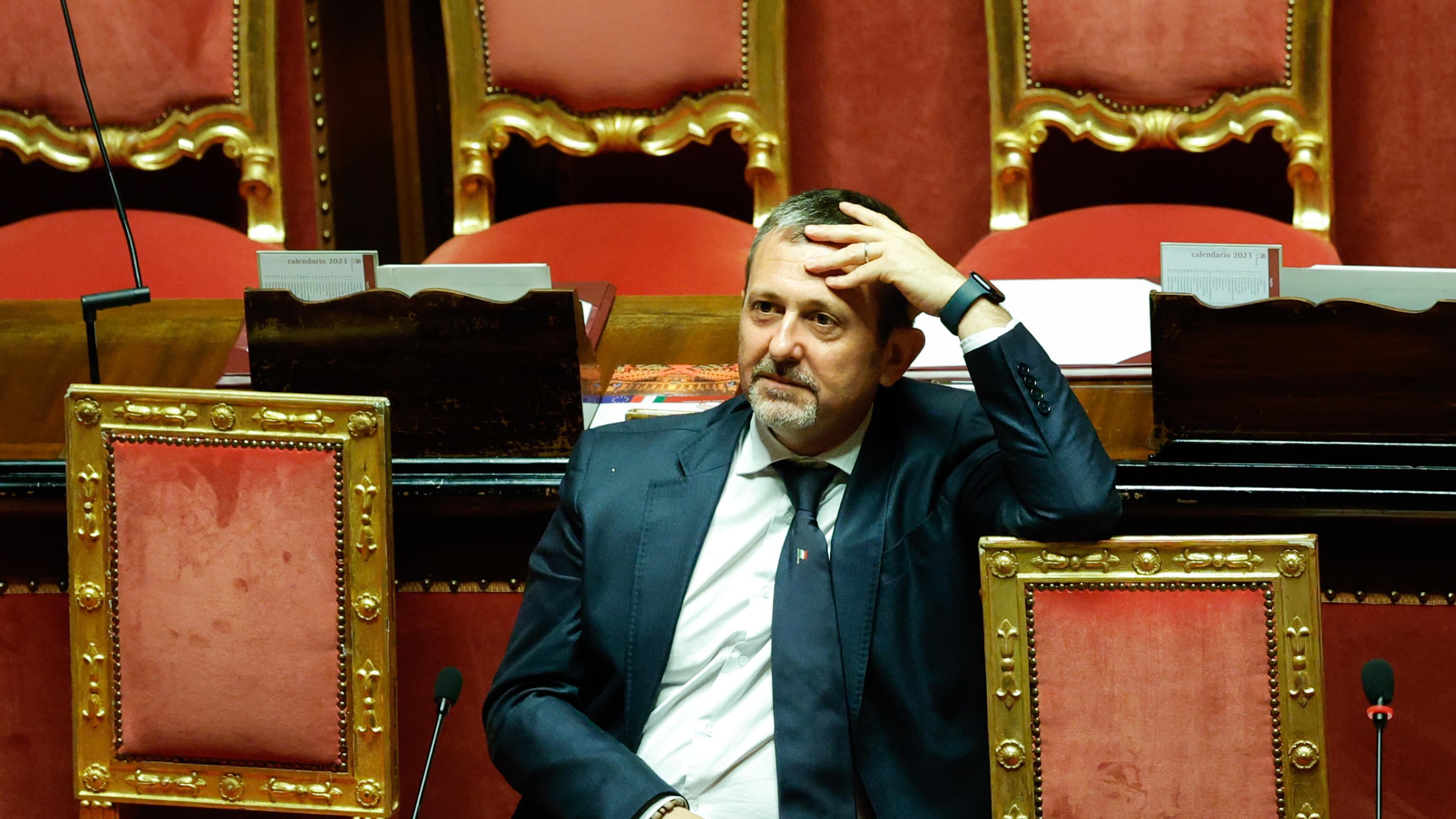 "Delmastro iettatore". Si indignano per tutto ma questo si può dire