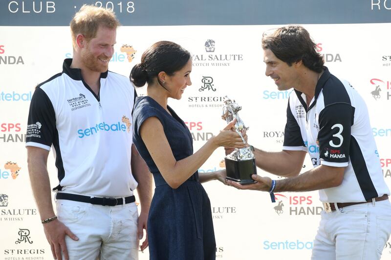 Meghan Markle e il Principe Harry alla partita di polo: foto 1